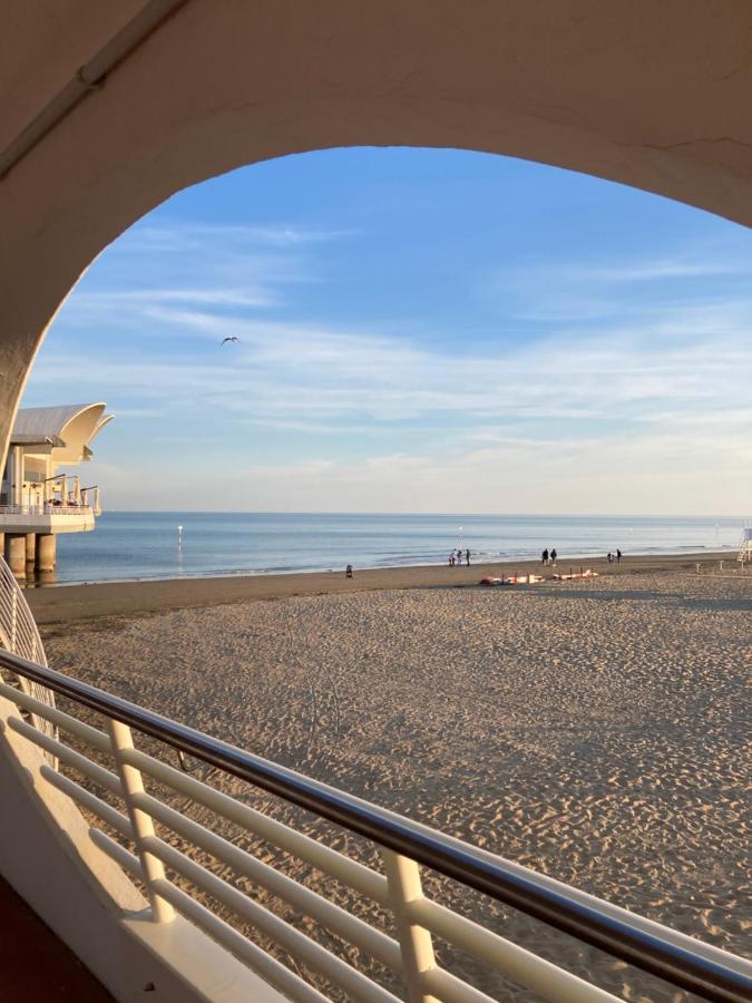 Beach Front Apartment Sabbiadoro Lignano Sabbiadoro Buitenkant foto