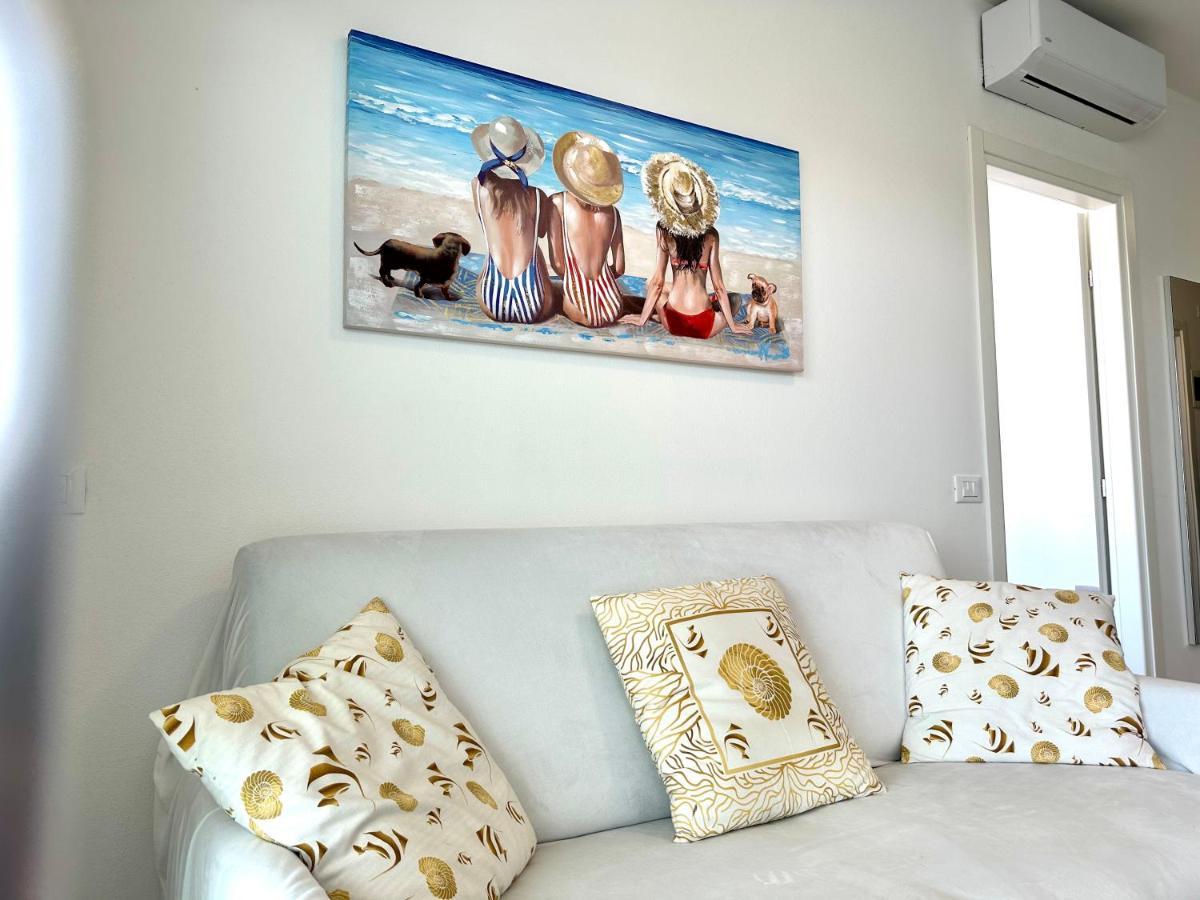 Beach Front Apartment Sabbiadoro Lignano Sabbiadoro Buitenkant foto